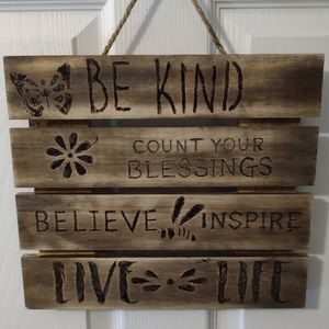 Pallet wood burn sign pyrography